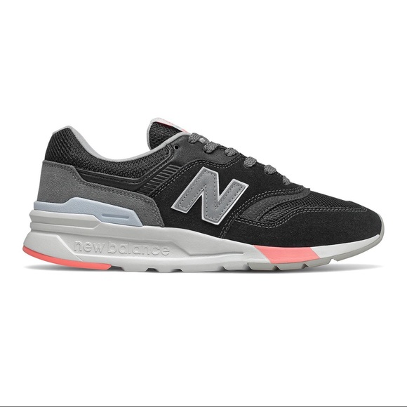 New Balance Shoes - New Balance Womens 997H